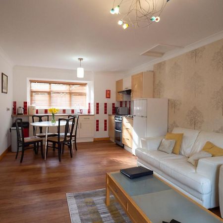 Surlingham Lodge Garden Cottage In Rspb Village Near NWI Dış mekan fotoğraf