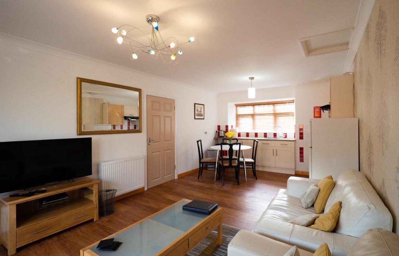 Surlingham Lodge Garden Cottage In Rspb Village Near NWI Dış mekan fotoğraf